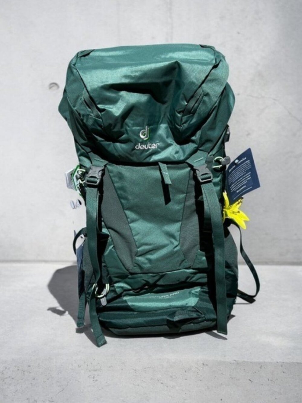 🌻NEW w/tags Deuter Futura Pro 34 SL Backpack Women’s 34L Hiking Trekking Pack